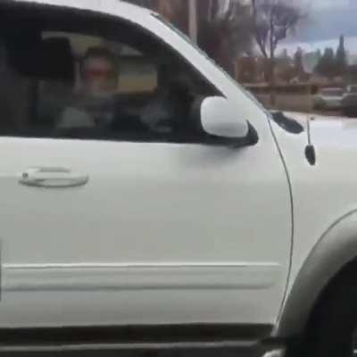 Guy Has Perfect Response for a Rude Old Woman