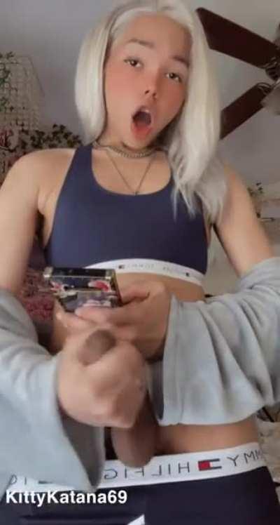 Huge Load of Trans Cuttie