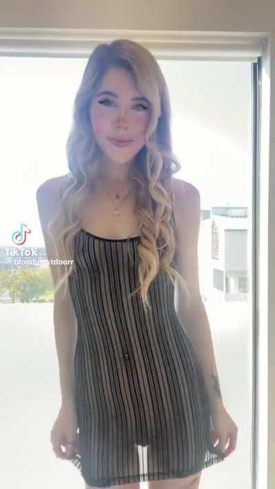 @blondienxtdoorr