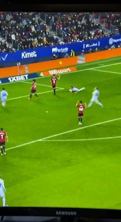 My man thinking he is Zlatan