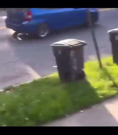 Door Dash driver mugged and carjacked while delivering food in the hood.