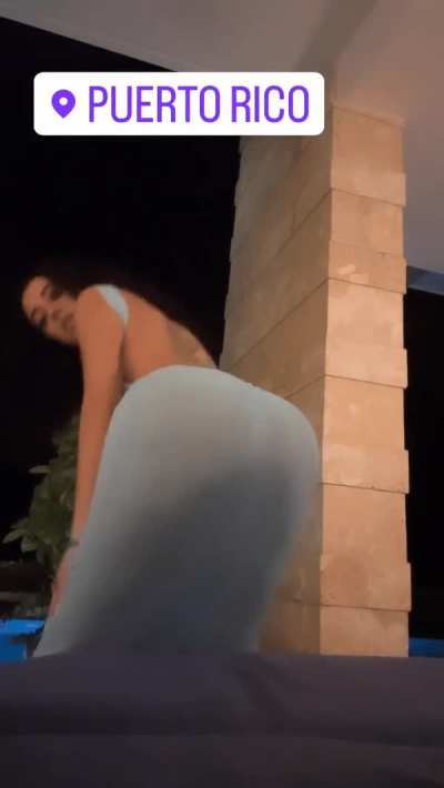 Butt Cleavage is Best Cleavage 