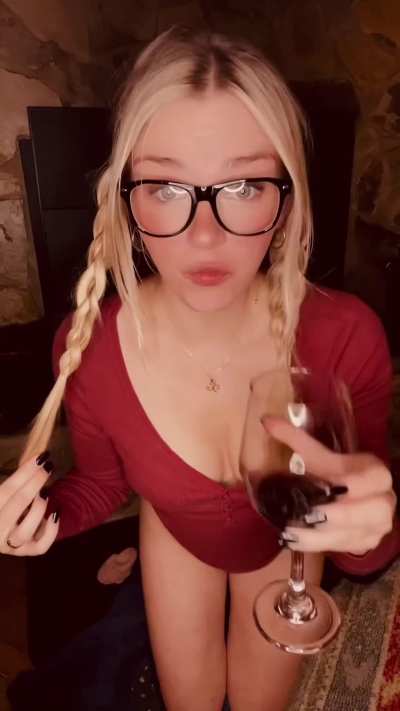 Finished this glass, who’s next? 🍷💦