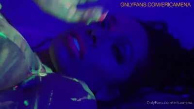 Mena Black Light 🌚