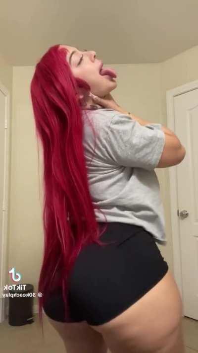 1 or 2 ⁉️ Redhead Latina VS Redhead Ebony