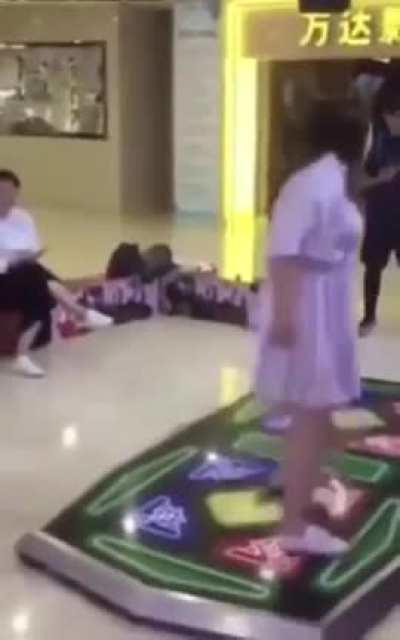 У вас что-то выпало.