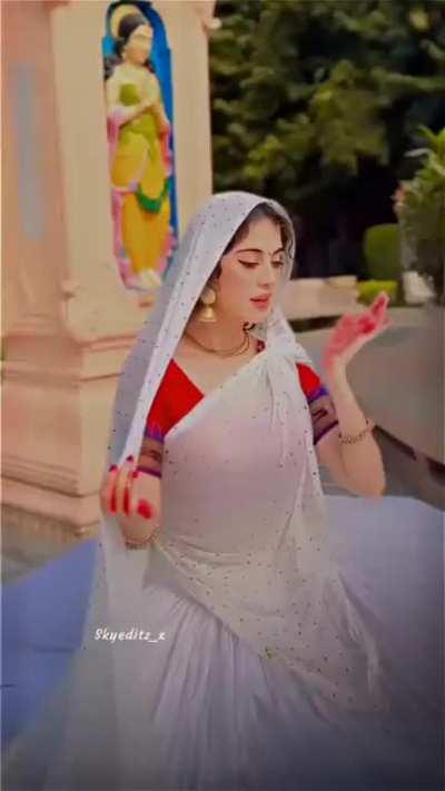 Sab log radhe radhe bolo