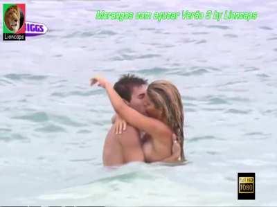 Diana Chaves nua GIF