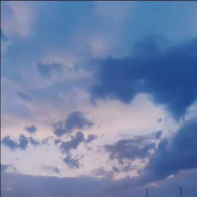 The sky looked beautiful yesterday