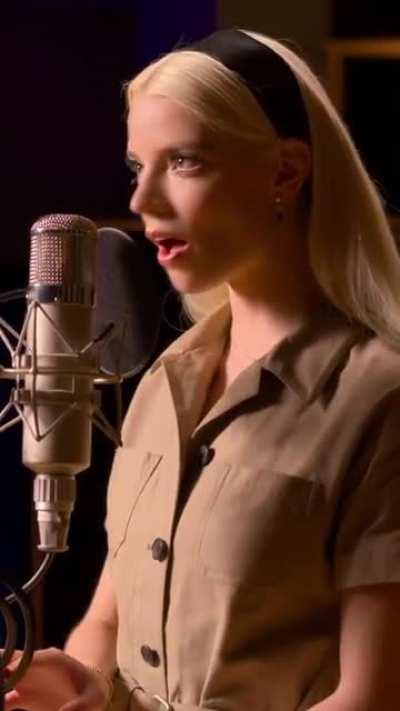 Downtown Preview (Full song available now in all streaming plataforms)