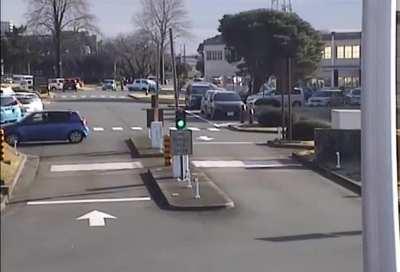 WCGW Not paying attention while backing up.