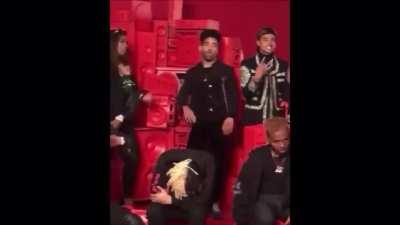 X do be tired of everything doe😳