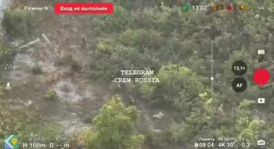 Russian drone footage shows a pair of Stormtroopers exchanging small arms fire with two Ukrainian soldiers near the settlement of Seversk. One of the Ukrainians can be seen wearing a ghillie suit