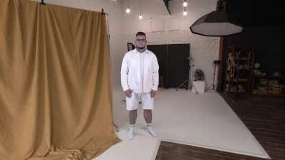 Matching set stage lighting with the virtual scene