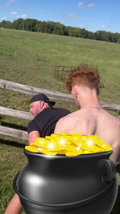 Leprechaun punishes thug for stealing his pot of gold😤🌈🍯