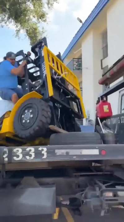 Forklift unloading