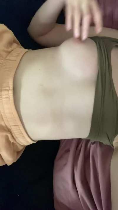 Jemand muss mir beim Anpacken helfen [f22]