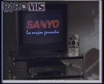 Publicidad TV y Videocasetera Sanyo (1994) 12 cuotas 95 dólares.