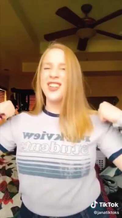 Everyone please stand up for the Curvy Christian Girl Anthem 🙏