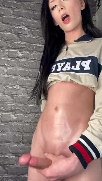 Would you let a t girl dom you ?😉