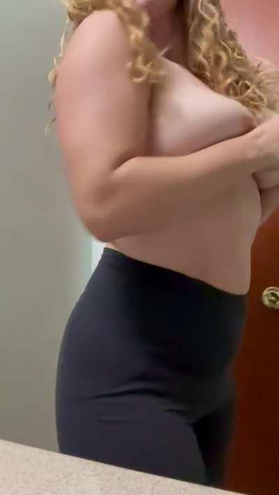 I’m home from Pilates. Now look at my tits and ass! 38f