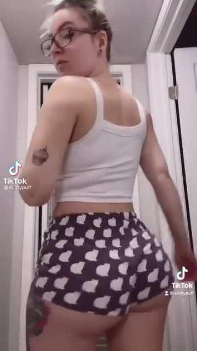 Big Bank 17 (Shy Girl) 😅🍑🏦