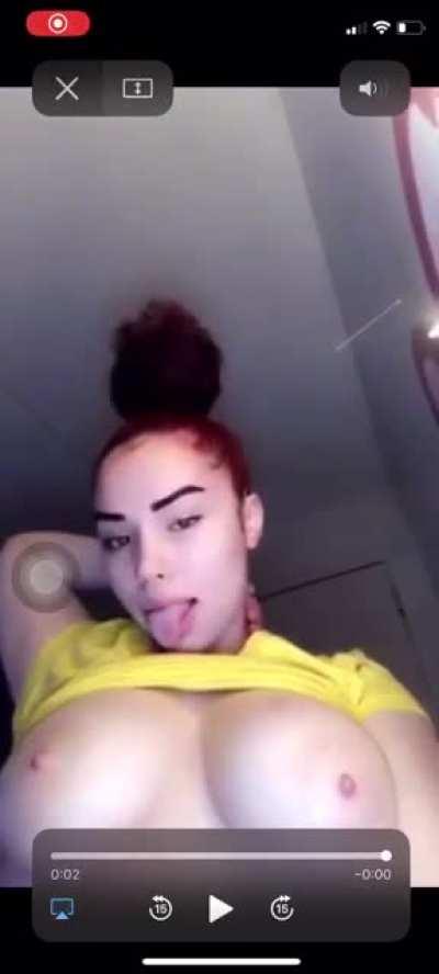 This chyna doll she live made close to dessy swervhoe