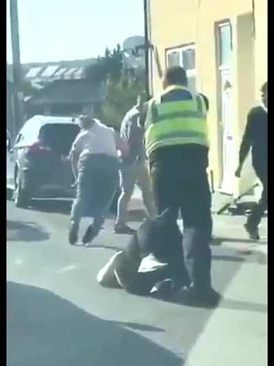 Cop in Wales🏴󠁧󠁢󠁷󠁬󠁳󠁿 has no time for bullshit today
