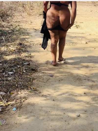 Morning in the wild without rules. A bold tease[f]