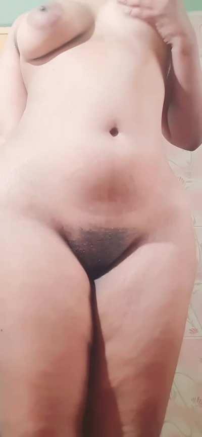 Wait until you see this Milf next trick 👄😘[f]