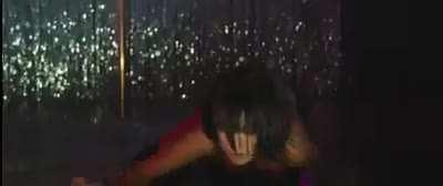 Ovilia Wilde shows her stripping skillz