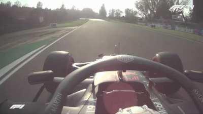 Verstappen's Q3 Onboard Lap (1:14.176)