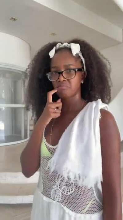 Iza - #Bussitchallenge