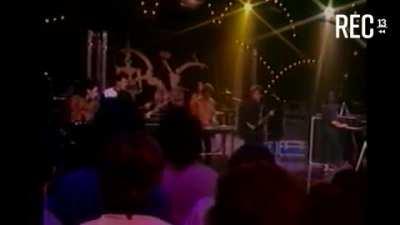 Les dejo esta primicia del año 86.