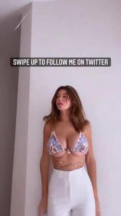 Stunning in the bikini! (IG Story)