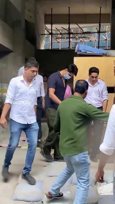 Paps are so disrespectful