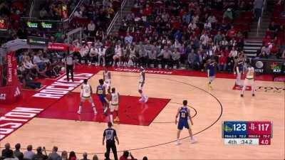 [Highlight] Steph Curry Hits the Night-Night 3