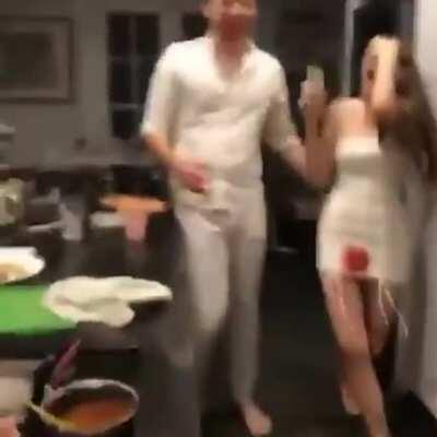 Um verdadeiro guerreiro não teme sujar a espada de sangue...