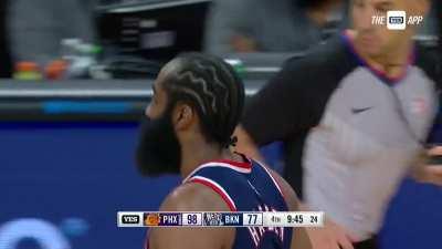 [Highlight] Barclays boo’s Harden. He was 4-15 from the field with 7 turnovers