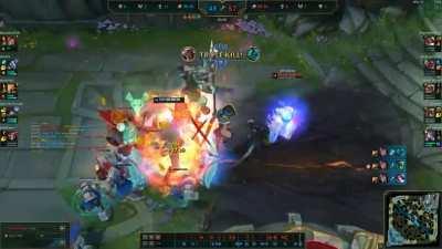 Nothing is wrong here, just 2k true damage from a single ability.