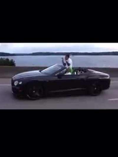 Big gates this bitch hard frfr 🔥🔥🔥