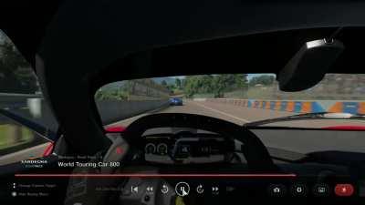 3rd Lap of World Touring Car 800 and this happens. Car drops down to max 80 km/h. What is going on?