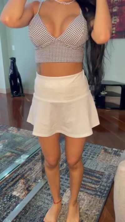 [oc] This top is not made for me