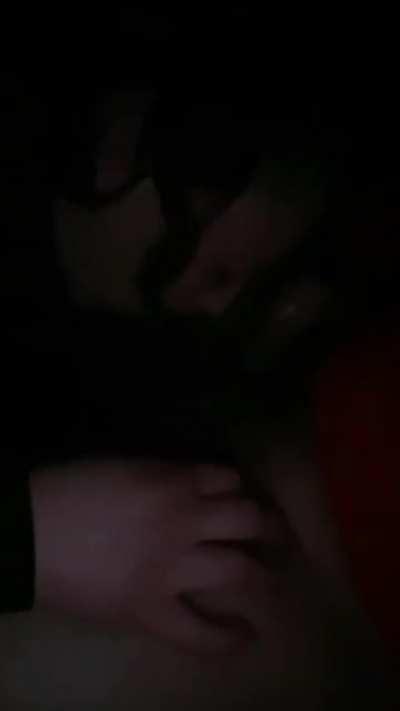 Chick on my street giving me that guaq guaq 3000👅👅