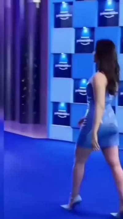 Thamannah in latex old but âï¸ð¦ð¦ð¦