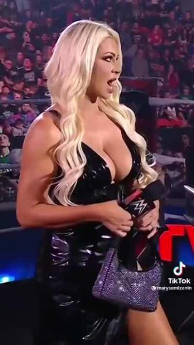 Still the Sexiest of the Sexy. A damn goddess. She knows what she is doing 🔥