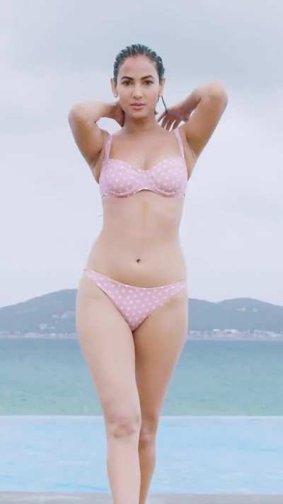 Sonal Chauhan [Ruler]