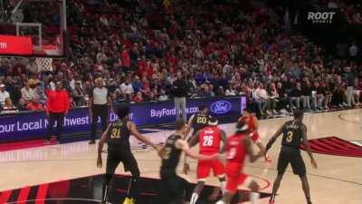 [Highlight] Skylar Mays has Niang heading in the wrong direction, then dimes to Kris Murray who dunks on Jarrett Allen