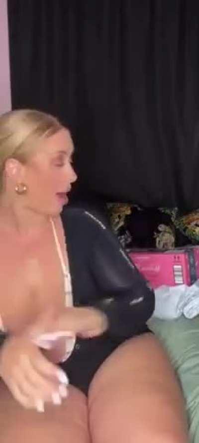 Again, Older Ghetto MILFs are Life Savers! 