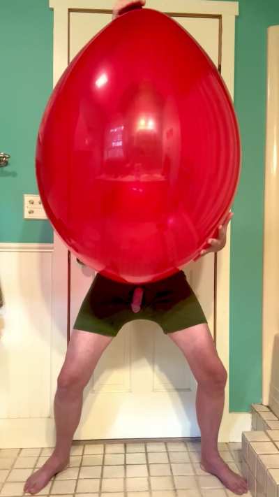 Feeling the tight latex of this big balloon brushing my cock makes me moan & drip precum! 🤤
